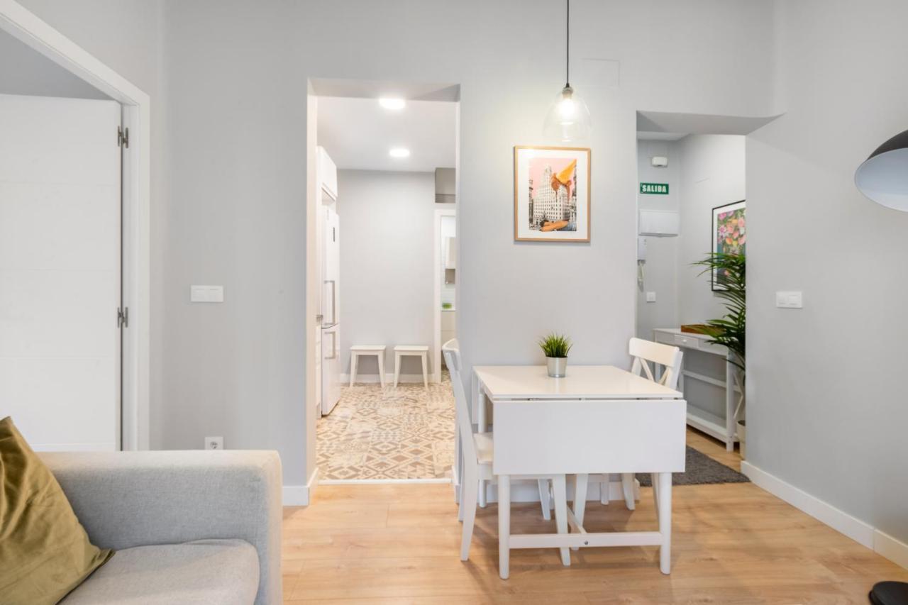 2 Bedrooms 1 Bathroom Furnished - Lavapies - Modern - Mintystay Мадрид Экстерьер фото